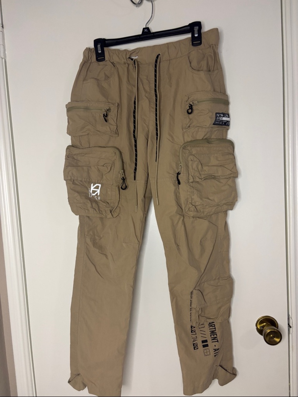 Men's Tan Cargo Pants with Multi-Pocket Utility Design